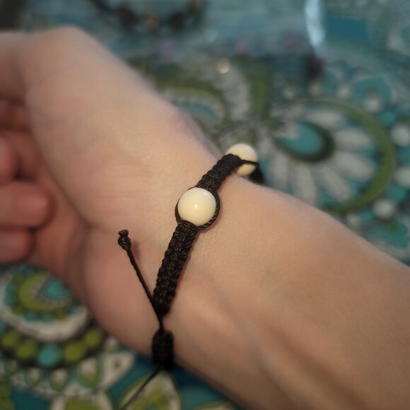 Handmade Christian Beaded Macrame Bracelet - Picture 2 of 3